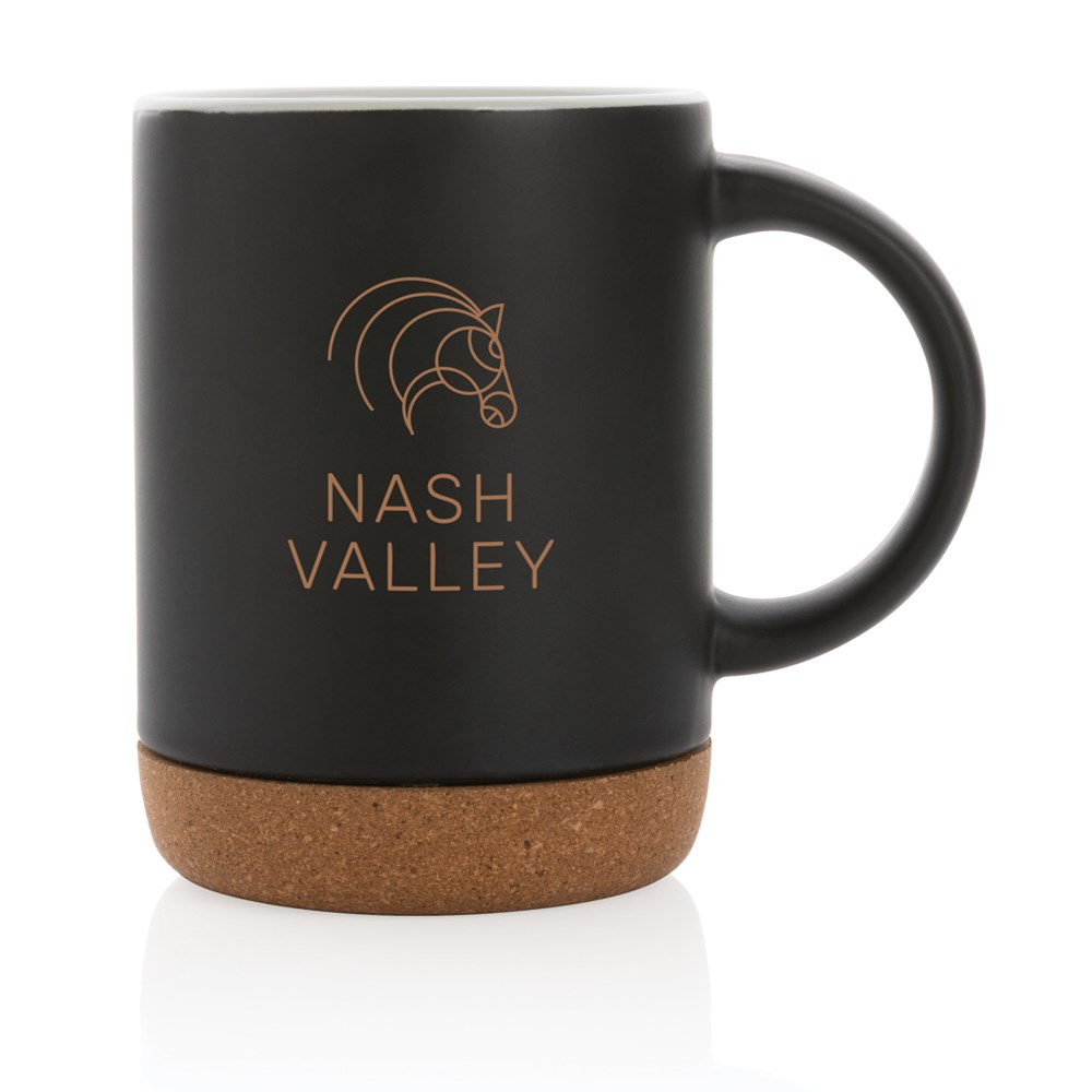 Keramikbecher mit Korkboden