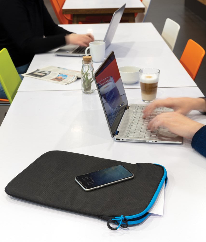 15.4" Laptop-Sleeve PVC frei