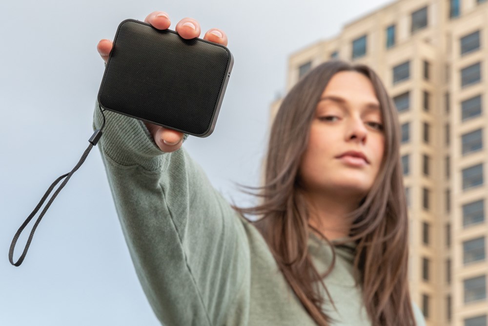 Urban Vitamin Vallejo 3W IPX 7 Speaker aus RCS Kunststoff