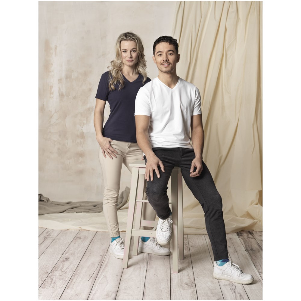 Kawartha T-Shirt für Herren mit V-Ausschnitt